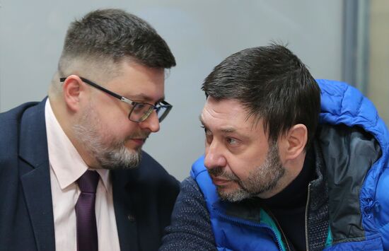 Заседание суда по делу журналиста К. Вышинского 