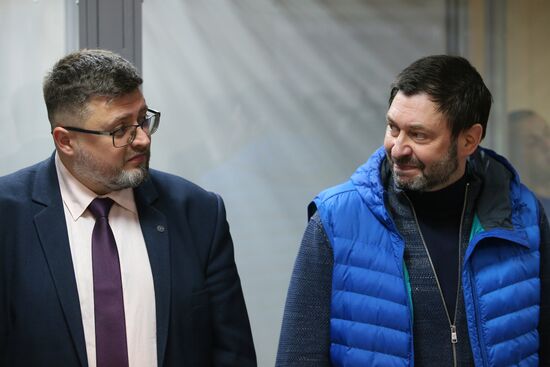 Заседание суда по делу журналиста К. Вышинского 