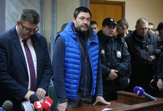 Заседание суда по делу журналиста К. Вышинского 