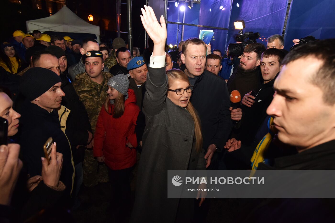 Встреча кандидата в президенты Украины Ю. Тимошенко с избирателями во Львове