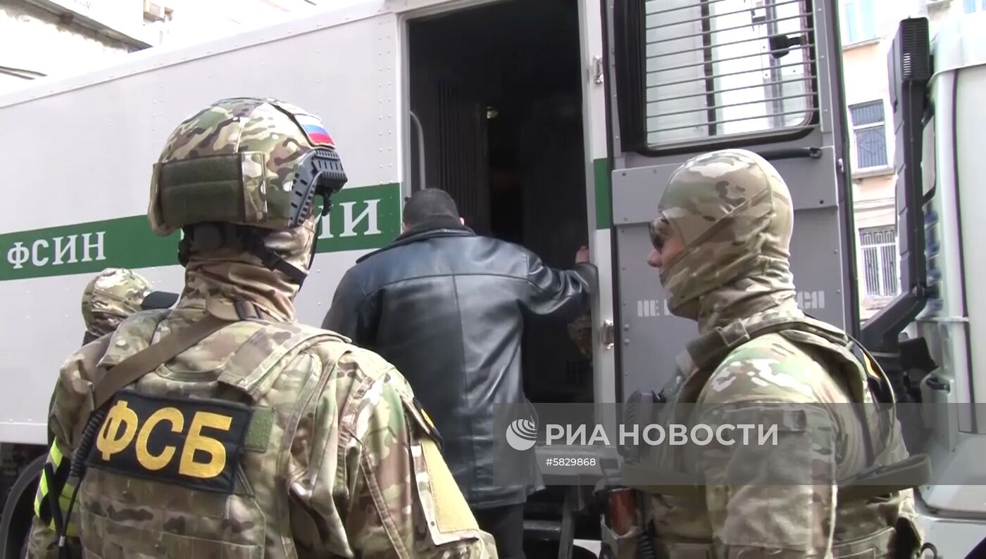 ФСБ пресекла деятельность международной террористической организации в Крыму