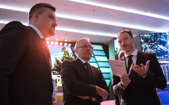 Начало работы Российского саммита конкурентоспособности KEF'2019 