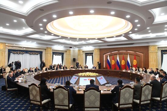 Государственный визит президента РФ В. Путина в Киргизию