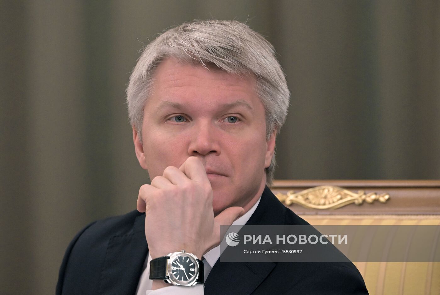 Премьер-министр РФ Д. Медведев провел заседание правительства РФ