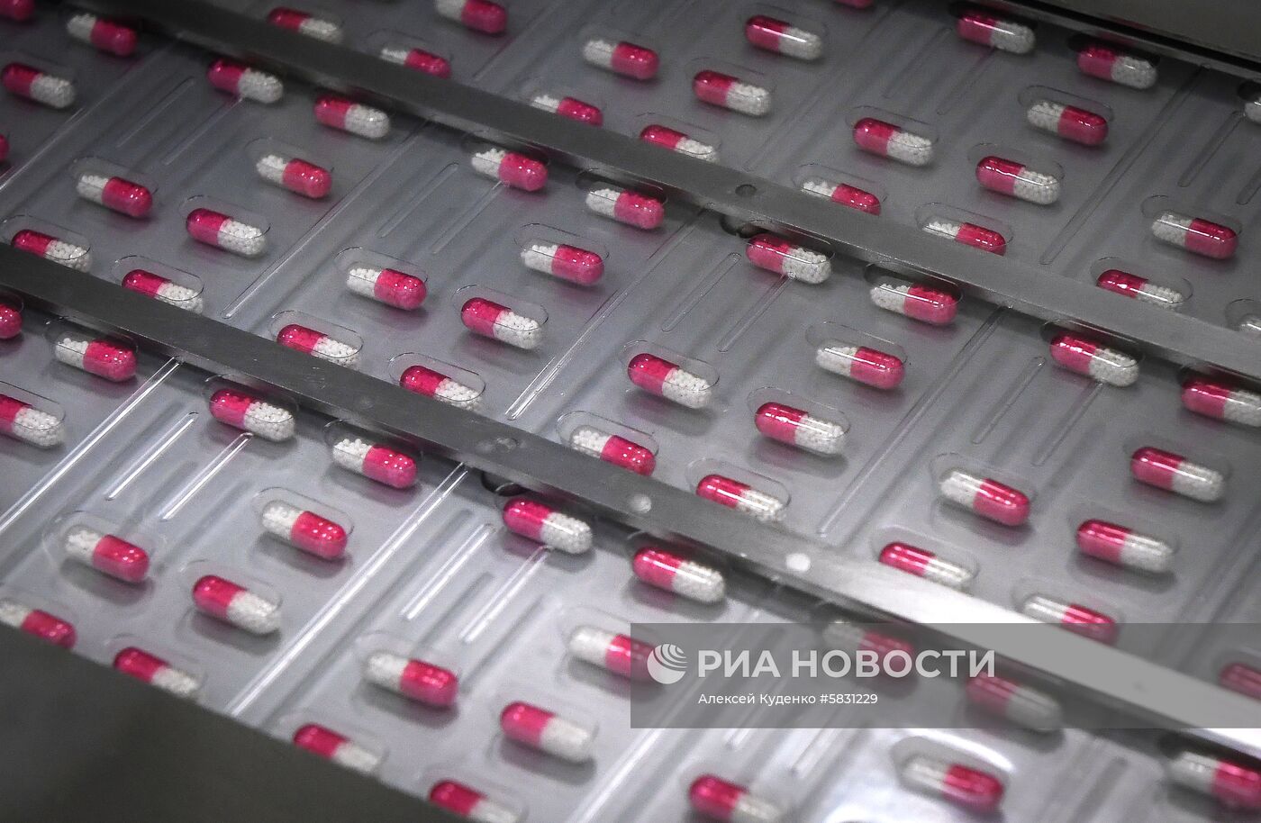Производство лекарств на фармацевтическом предприятии "Оболенское"