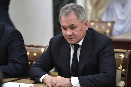 Президент РФ В. Путин провел заседание Совбеза РФ