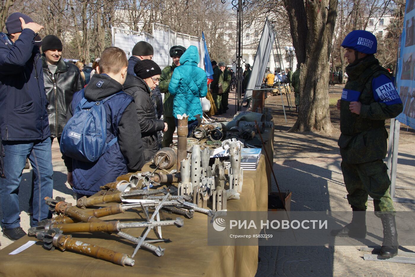 Выставка свидетельств военной агрессии ВСУ открылась в Луганске