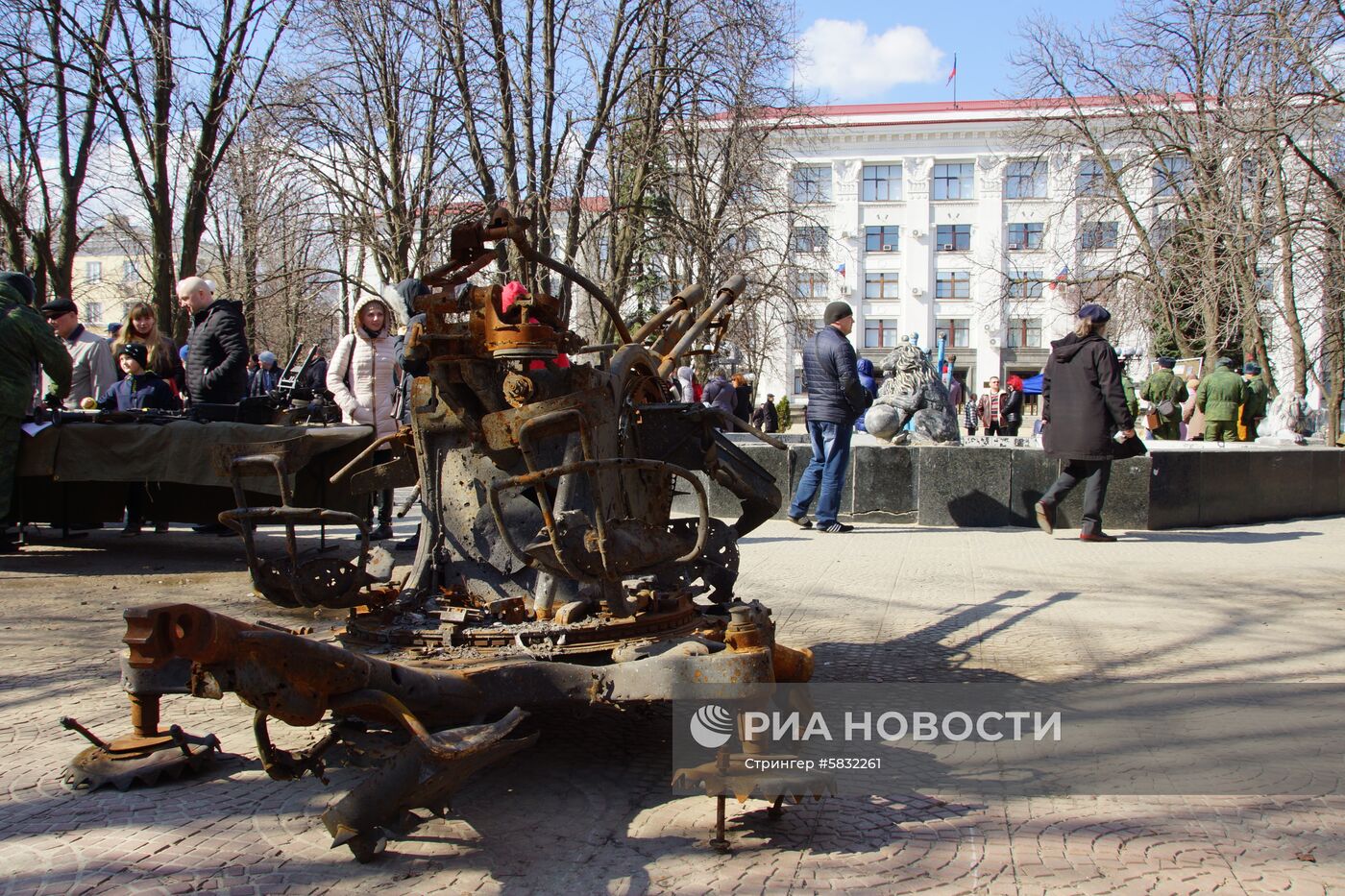 Выставка свидетельств военной агрессии ВСУ открылась в Луганске