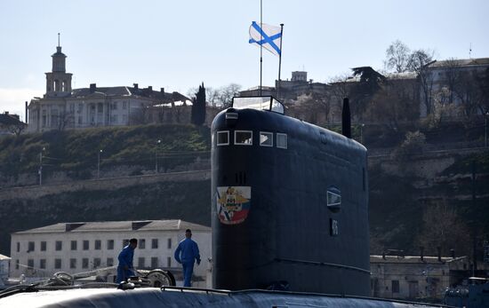 Подлодка «Великий Новгород» впервые прибыла на базу ЧФ в Севастополе