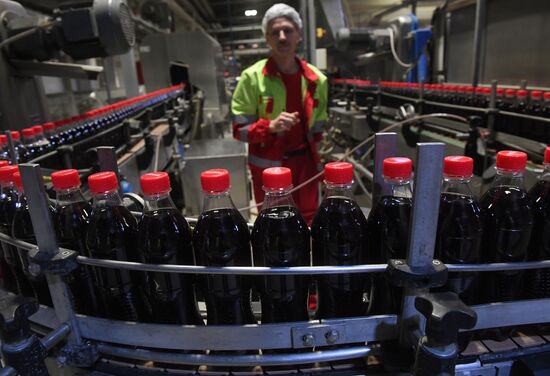Производство напитков на заводе Сосa-Cola 