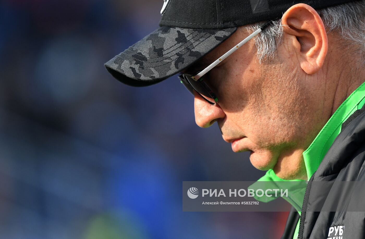 Футбол. РПЛ. Матч "Енисей" - "Рубин"