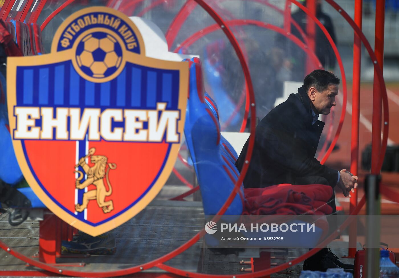 Футбол. РПЛ. Матч "Енисей" - "Рубин"