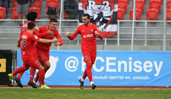 Футбол. РПЛ. Матч "Енисей" - "Рубин"