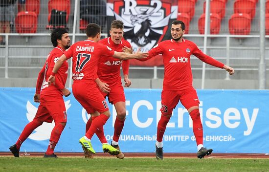 Футбол. РПЛ. Матч "Енисей" - "Рубин"
