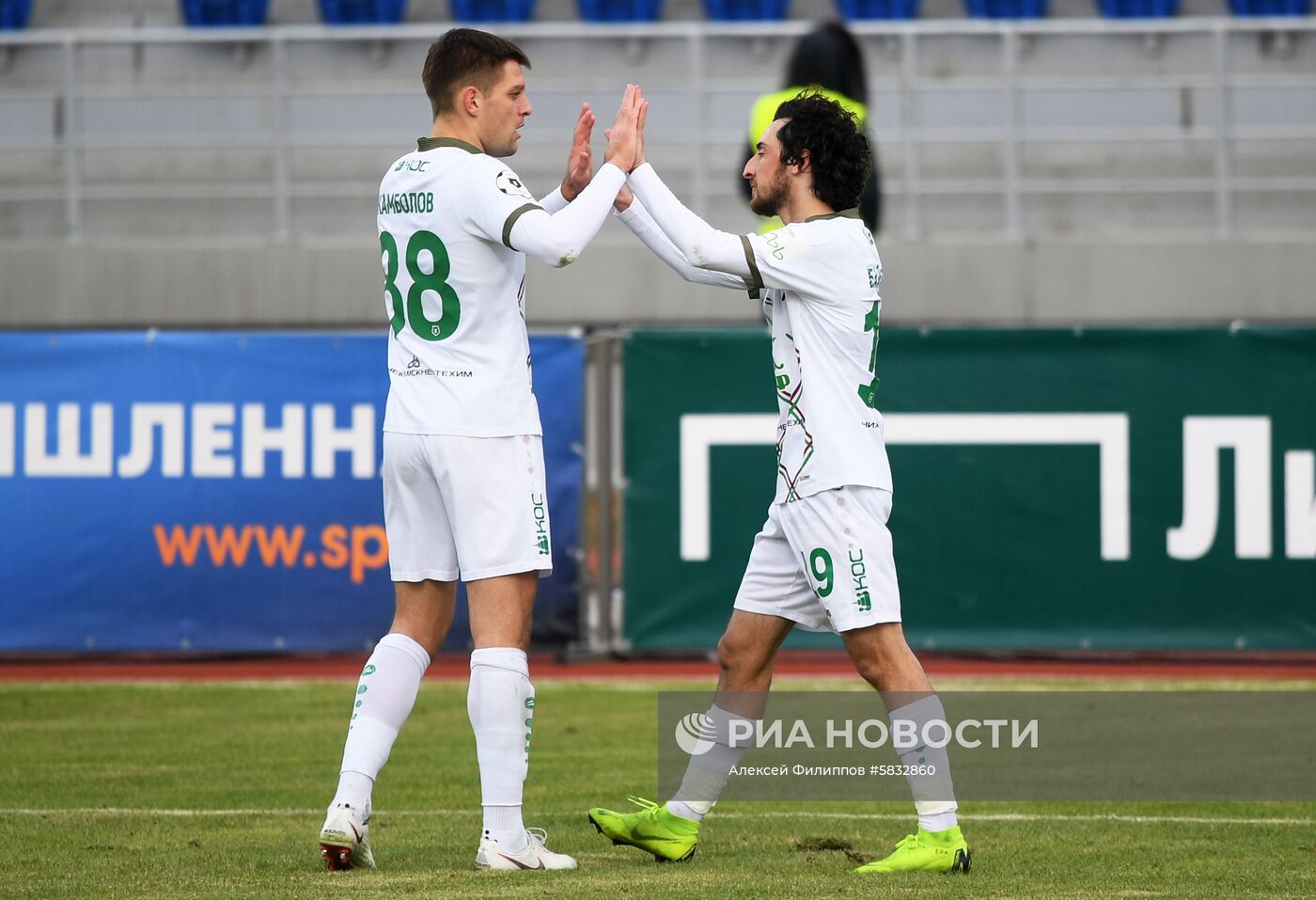 Футбол. РПЛ. Матч "Енисей" - "Рубин"