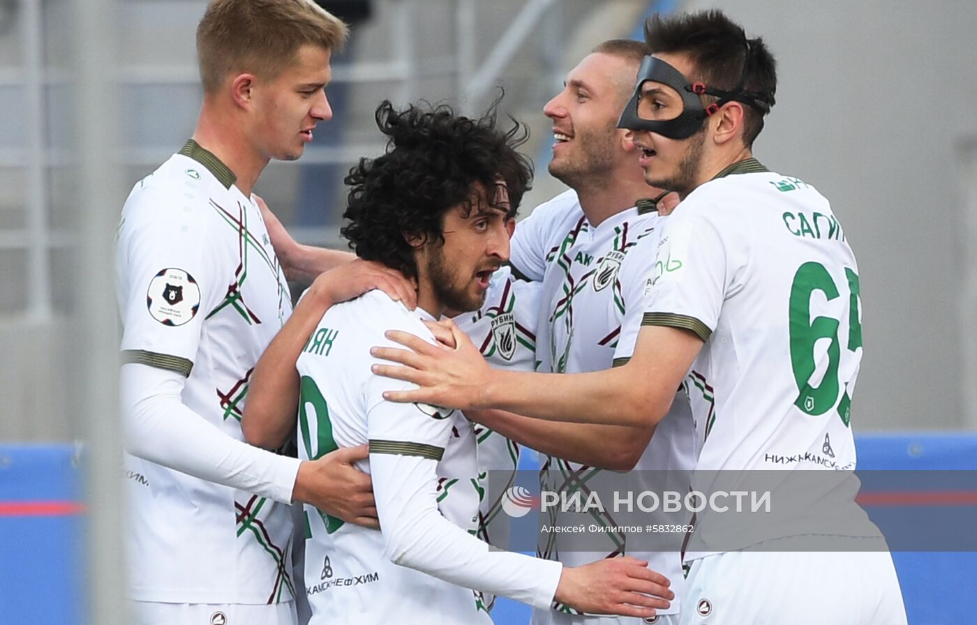 Футбол. РПЛ. Матч "Енисей" - "Рубин"