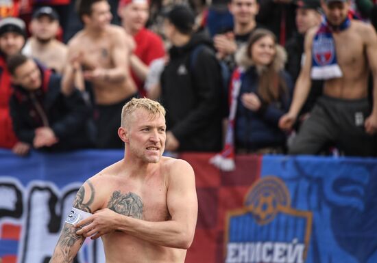 Футбол. РПЛ. Матч "Енисей" - "Рубин"