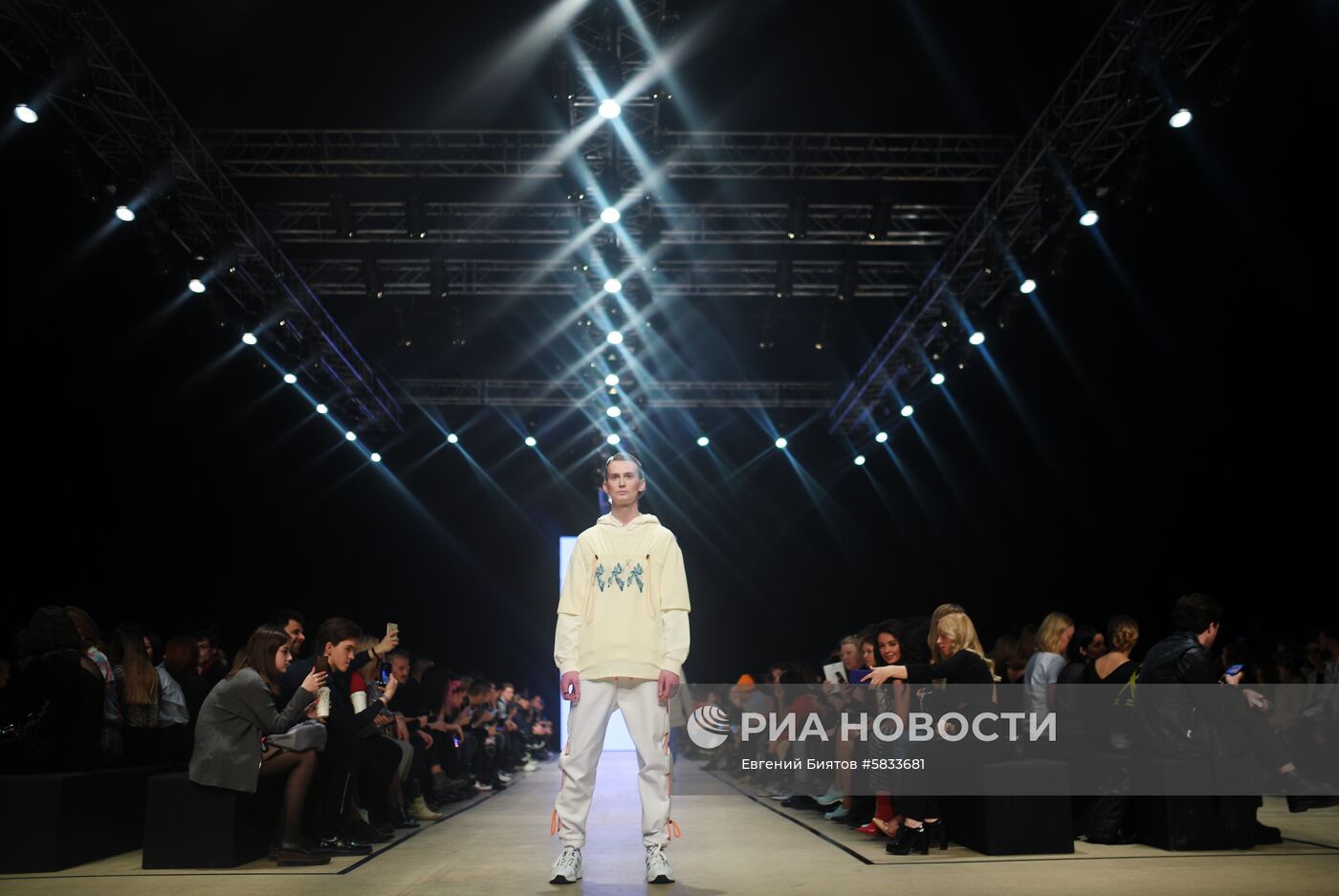 Mercedes-Benz Fashion Week Russia. День первый