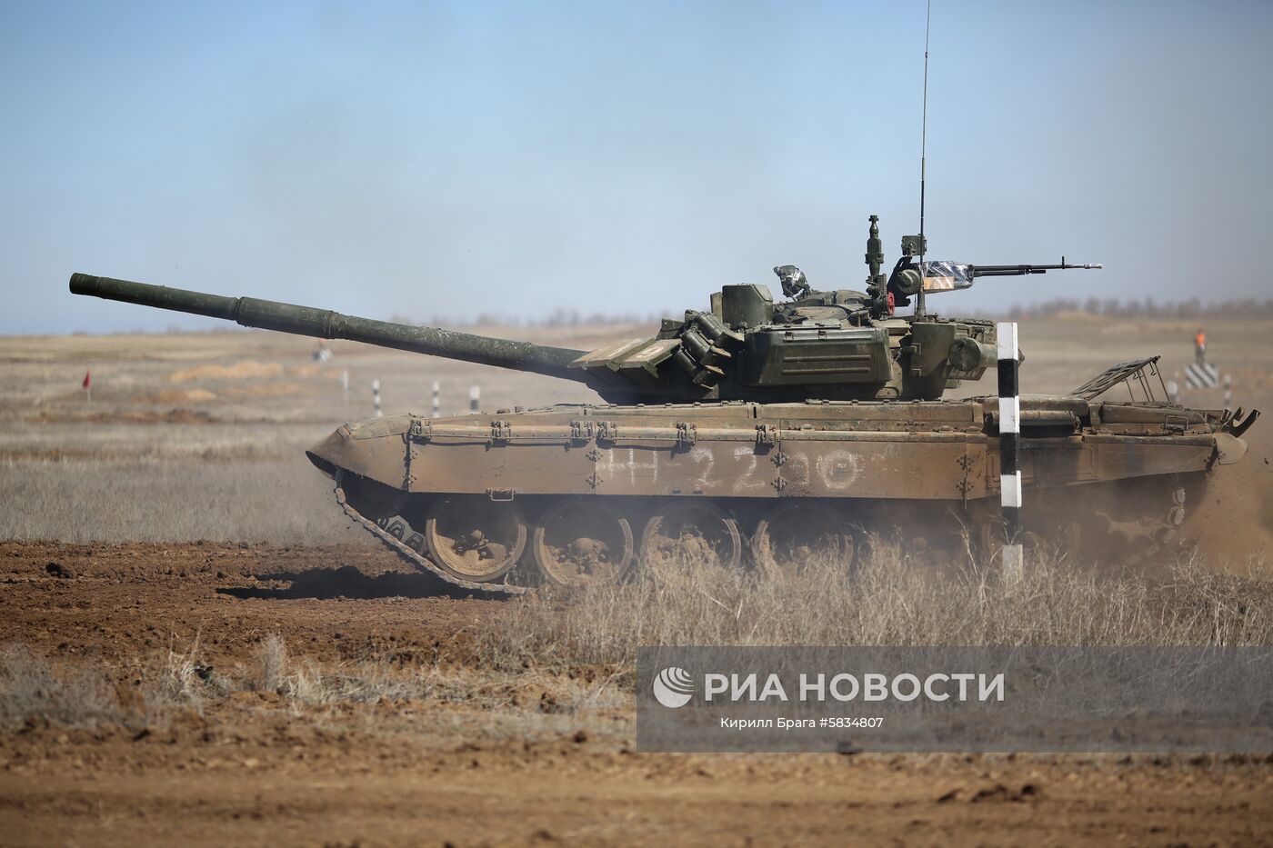 Открытие соревнований "Танковый биатлон" и "Суворовский натиск" в Волгоградской области