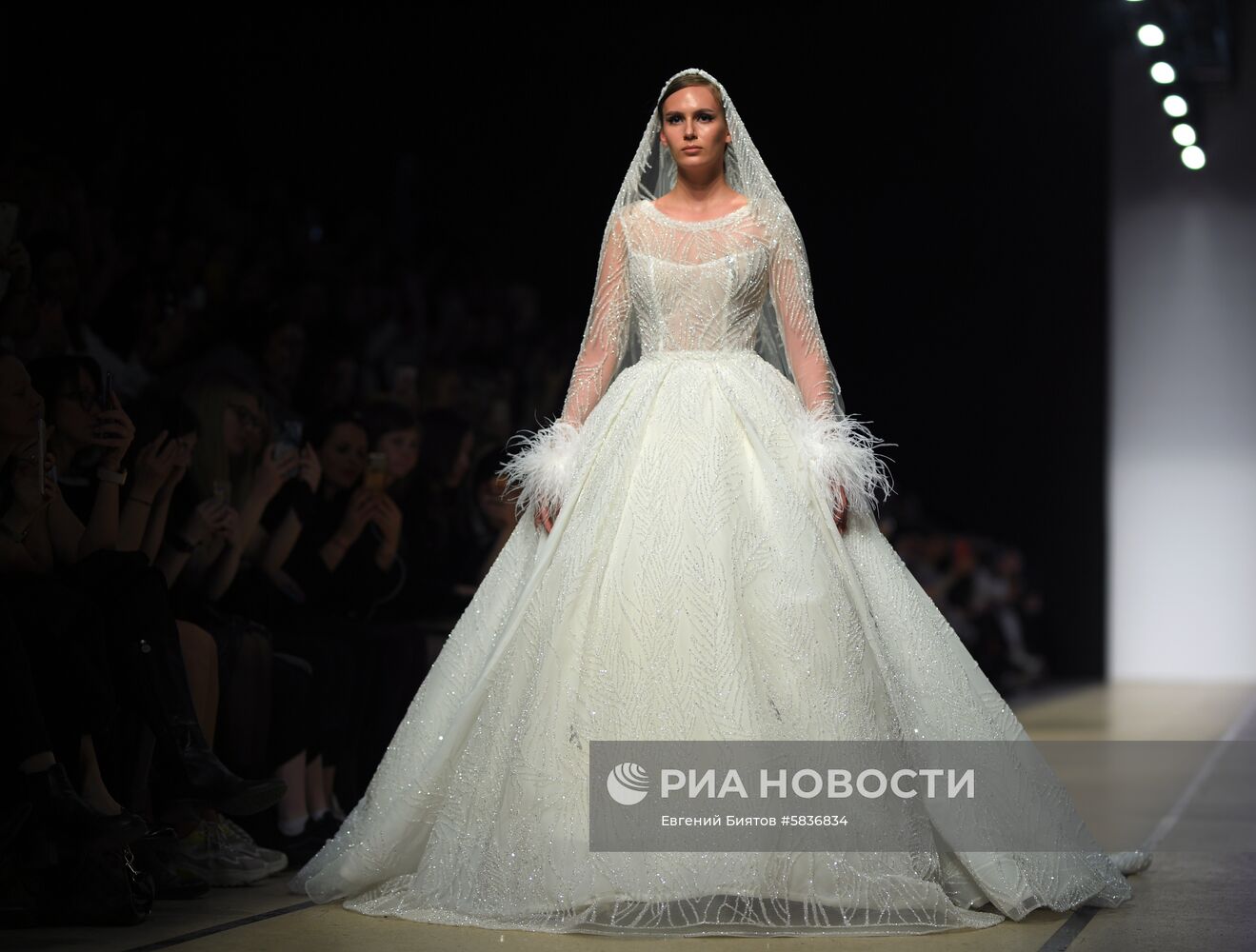 Mercedes-Benz Fashion Week Russia. День пятый