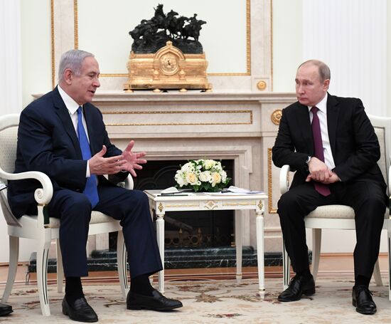 Президент РФ В. Путин встретился с премьер-министром Израиля Б. Нетаньяху 