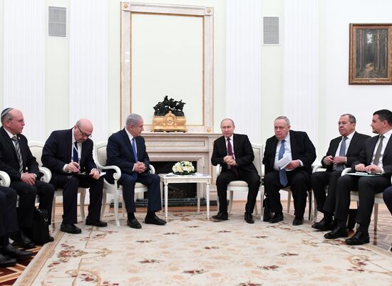 Президент РФ В. Путин встретился с премьер-министром Израиля Б. Нетаньяху 
