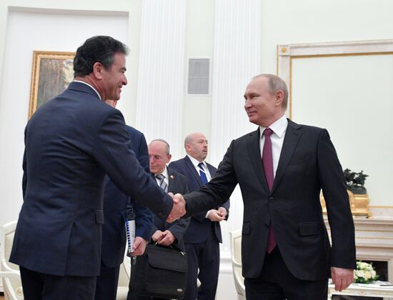 Президент РФ В. Путин встретился с премьер-министром Израиля Б. Нетаньяху 