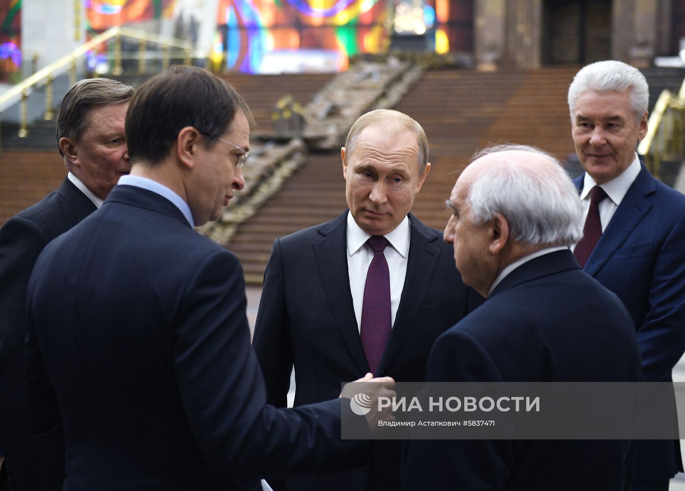 Президент РФ В. Путин принял участие в торжественном открытии всероссийской акции "Вахта памяти"