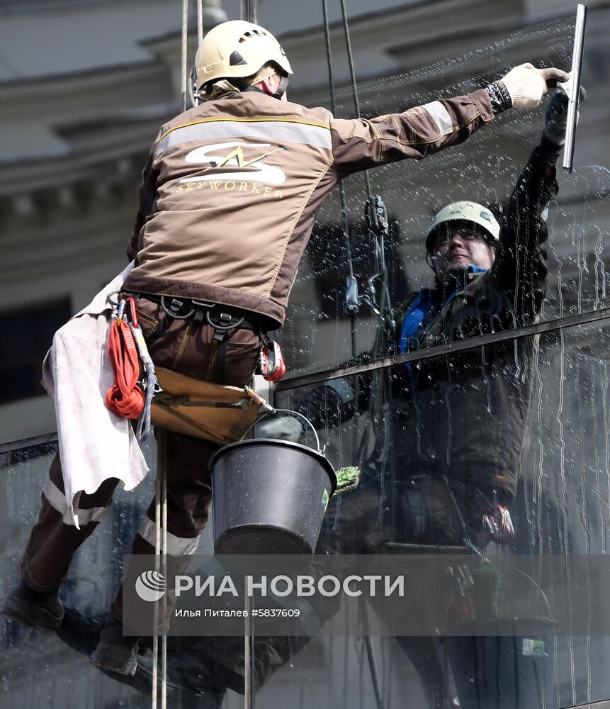 Подготовка объектов городской инфраструктуры к весенне-летнему сезону