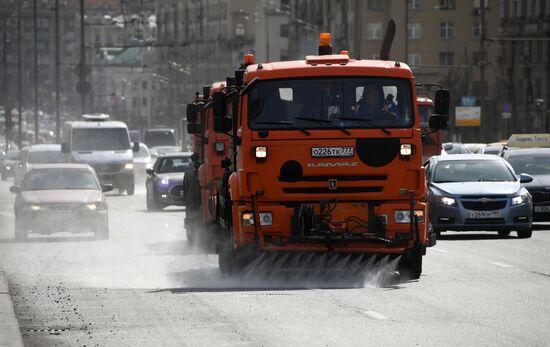 Подготовка объектов городской инфраструктуры к весенне-летнему сезону