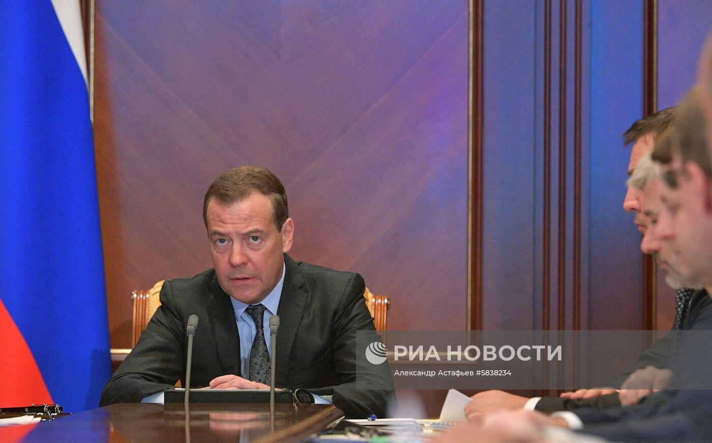 Премьер-министр РФ Д. Медведев провел селекторное совещание о ходе весенних сельскохозяйственных работ