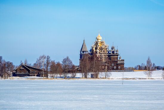 Музей-заповедник "Кижи" в Карелии