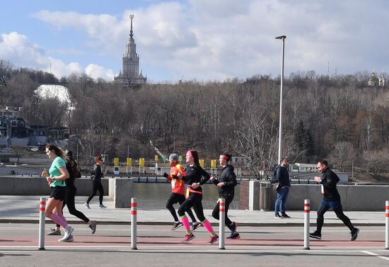 Забег "Апрель" в "Лужниках"