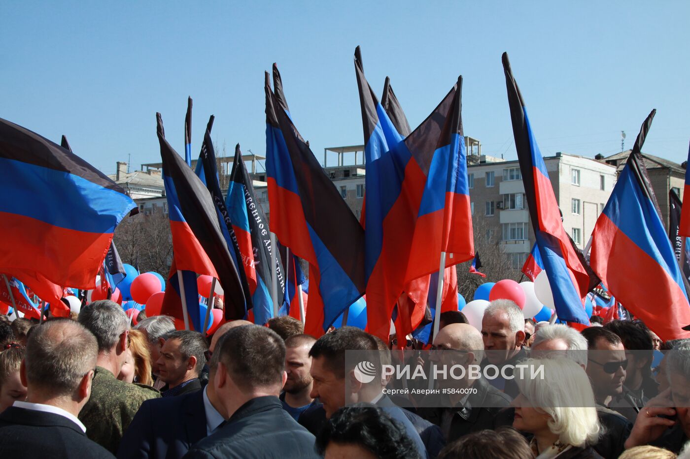 Митинг в честь пятилетия провозглашения ДНР