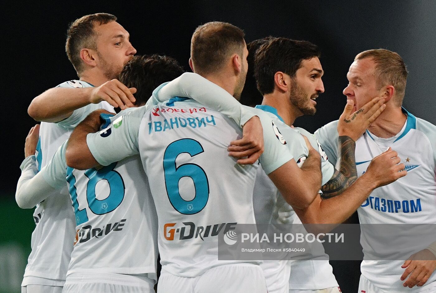 Футбол. РПЛ. Матч "Локомотив" - "Зенит"