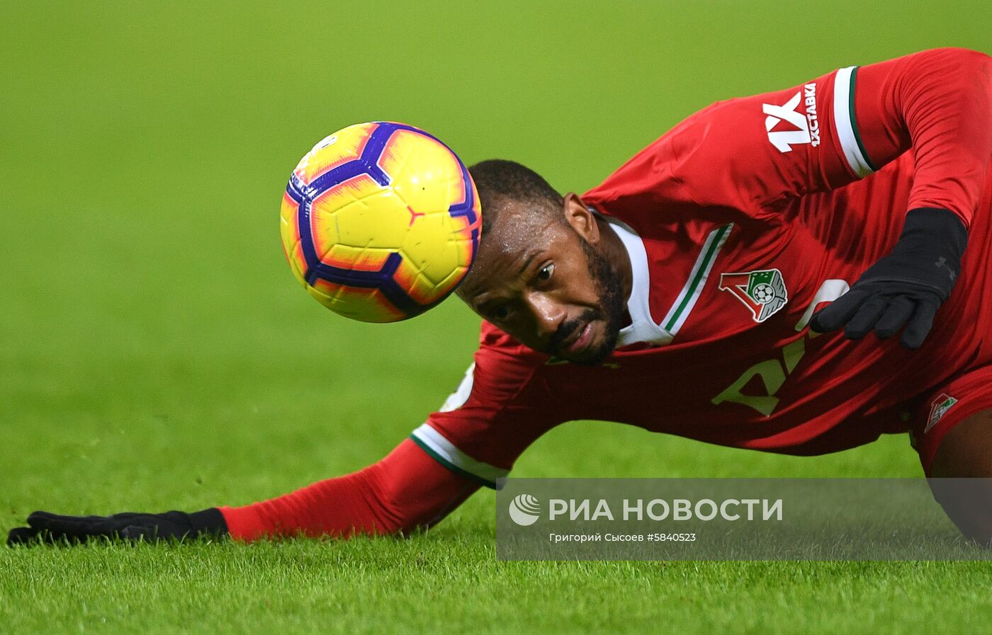 Футбол. РПЛ. Матч "Локомотив" - "Зенит"