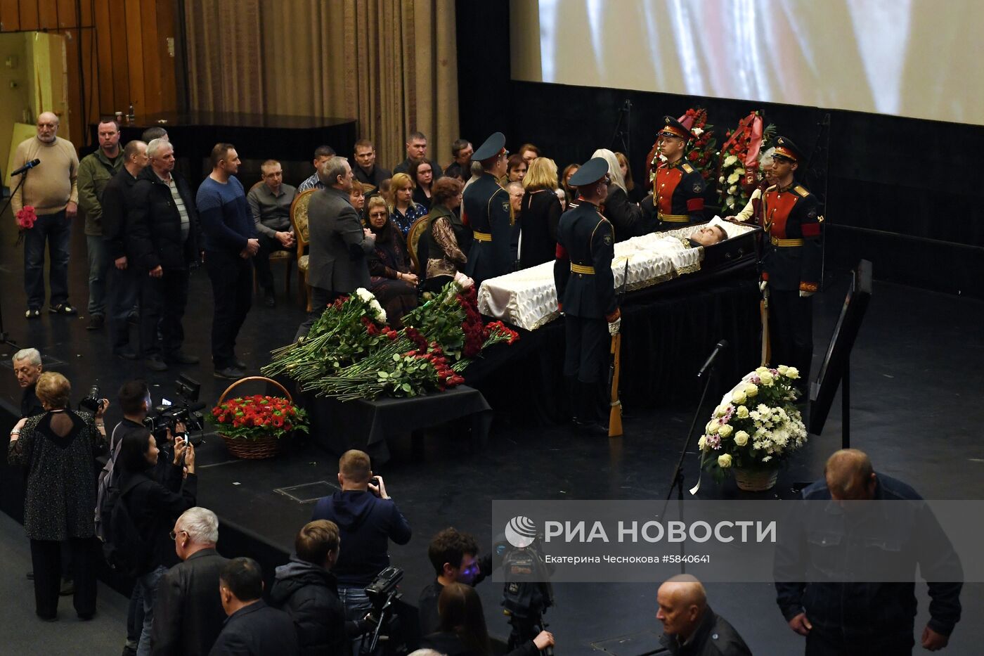 Прощание с актером Алексеем Булдаковым