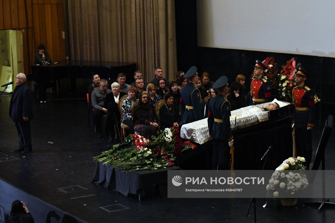 Прощание с актером Алексеем Булдаковым