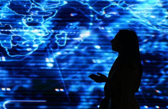 Международный арктический форум "Арктика – территория диалога".  День первый