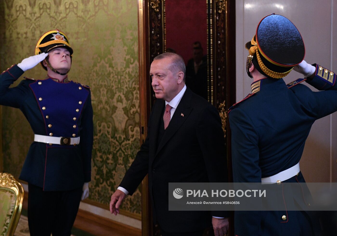 Президент РФ В. Путин встретился с президентом Турции Р. Т. Эрдоганом