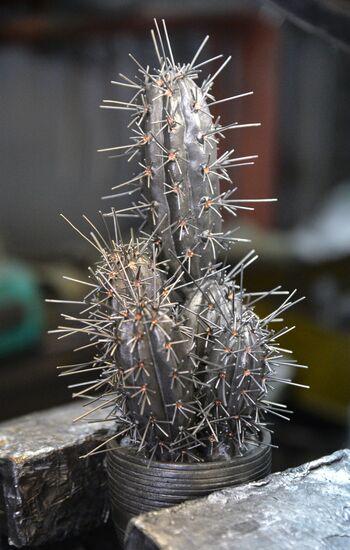 Изготовление кактусов из чугуна на Каслинском заводе 