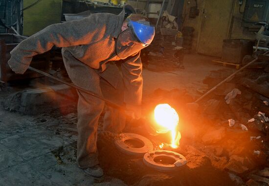 Изготовление кактусов из чугуна на Каслинском заводе 