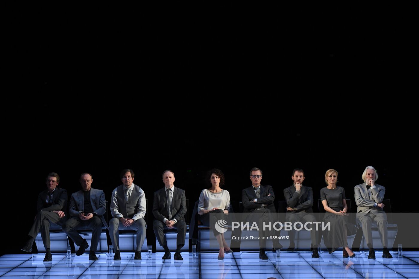 Спектакль "Иранская конференция" в Театре Наций