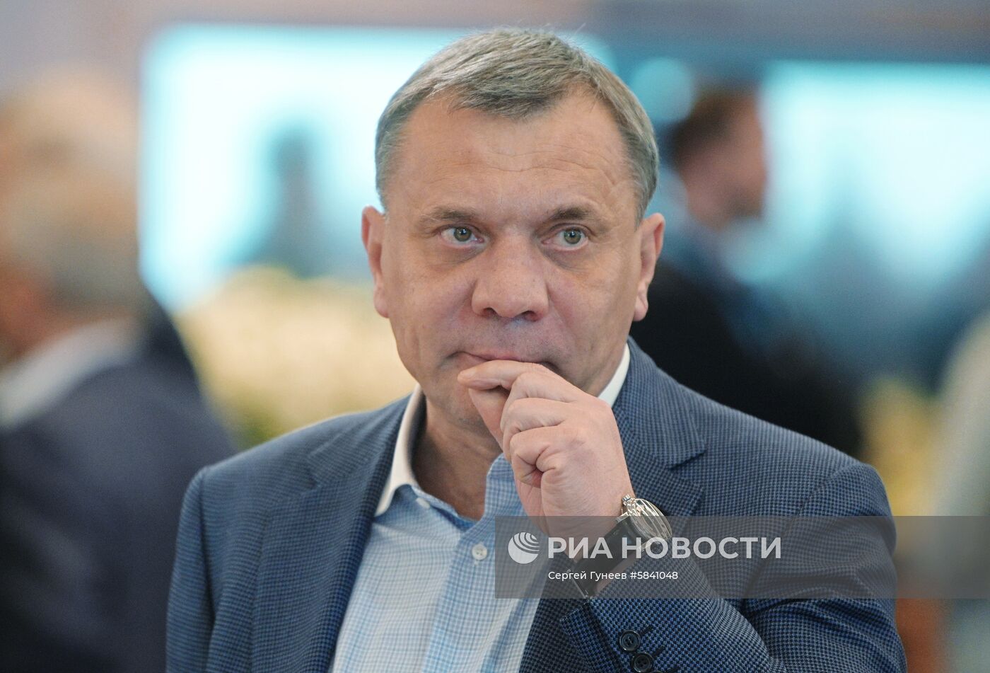 Премьер-министр РФ Д. Медведев принял участие в выездном совещании "Национальные проекты – этап “реализация”