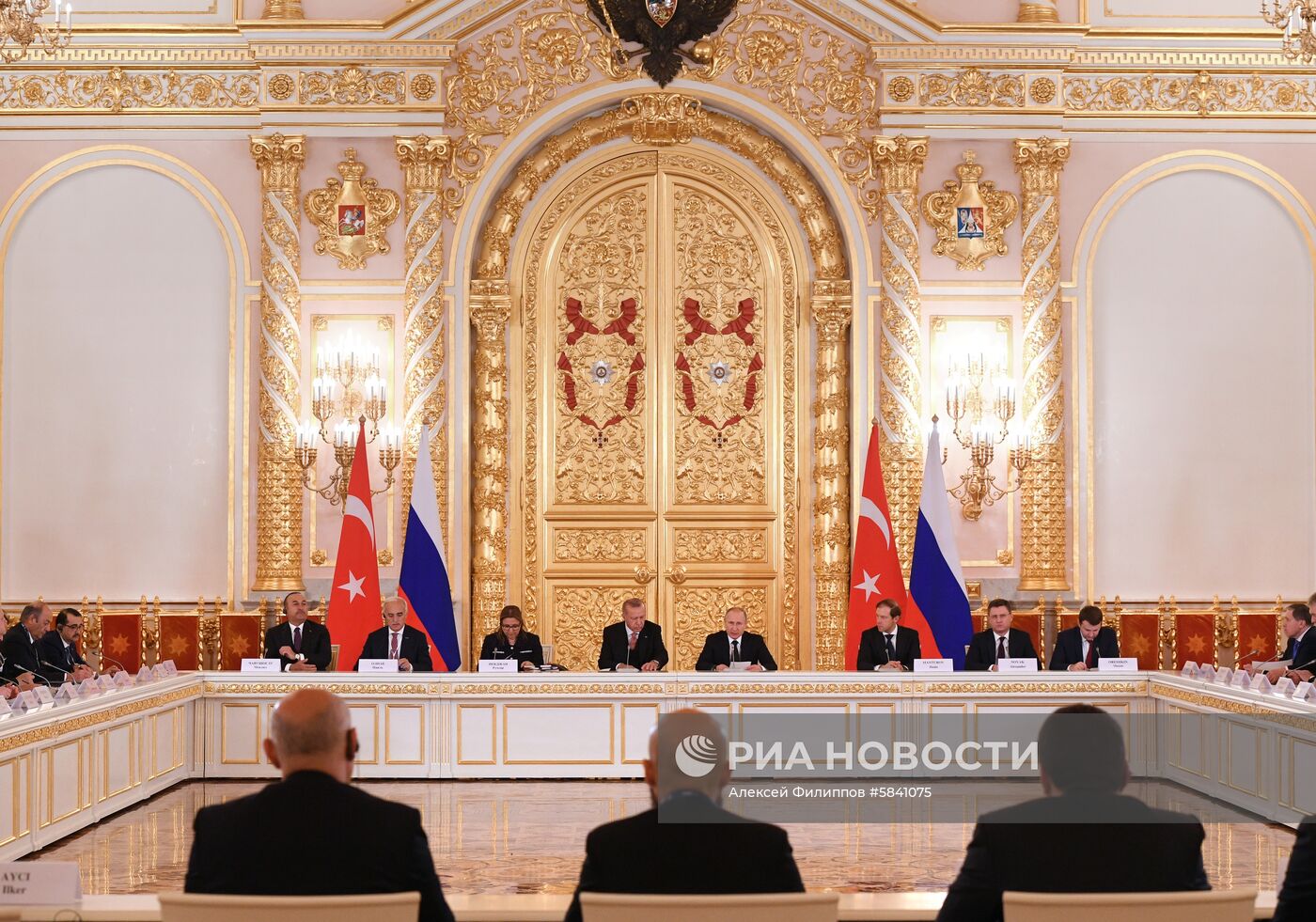 Президент РФ В. Путин встретился с президентом Турции Р. Т. Эрдоганом