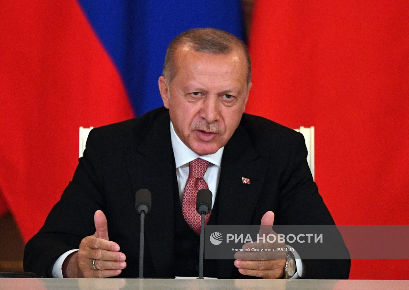 Президент РФ В. Путин встретился с президентом Турции Р. Т. Эрдоганом