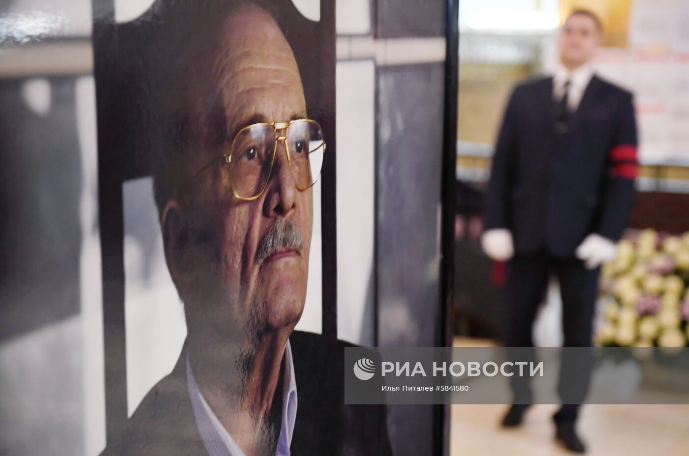 Прощание с режиссером Георгием Данелией