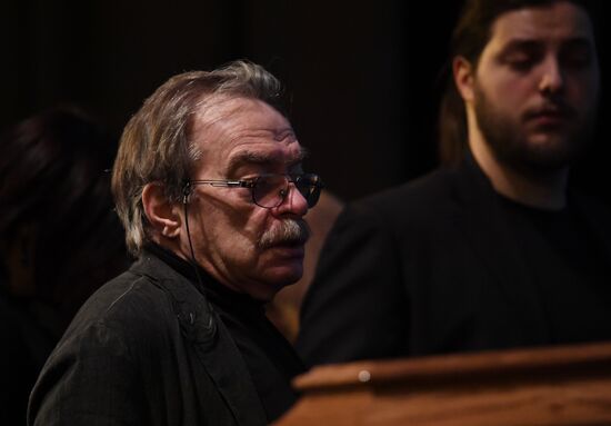 Прощание с режиссером Георгием Данелией