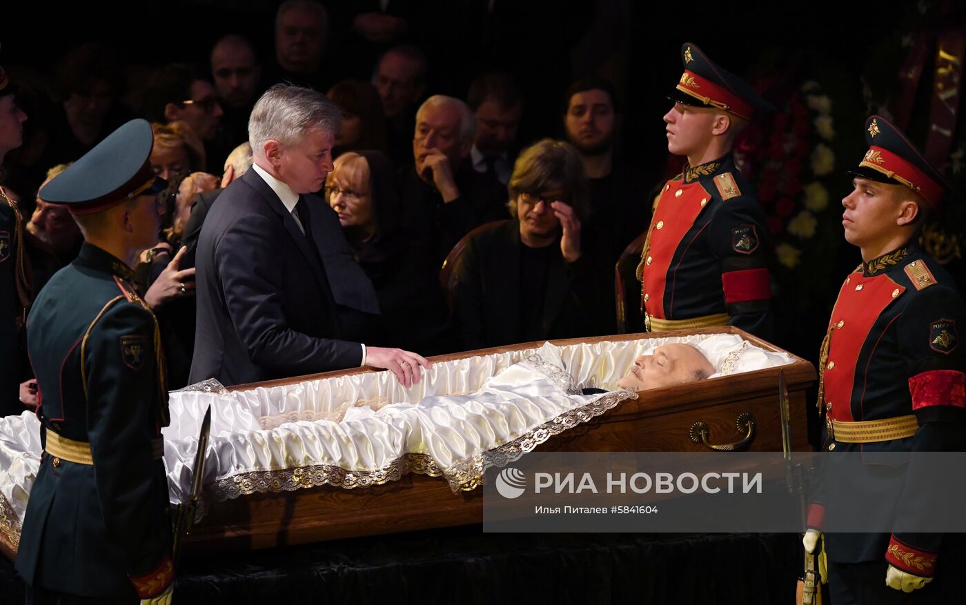 Прощание с режиссером Георгием Данелией