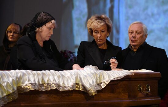 Прощание с режиссером Георгием Данелией